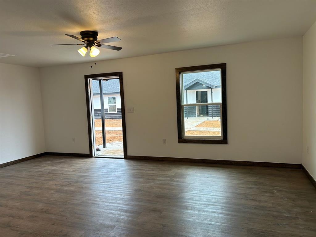 510 South 10th Street, Unit 2 Haskell, TX 79521 - Photo 7 of 16