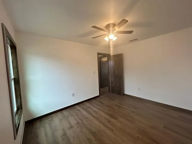 $2,500 | 510 South 10th Street, Unit 2, Haskell, TX 79521