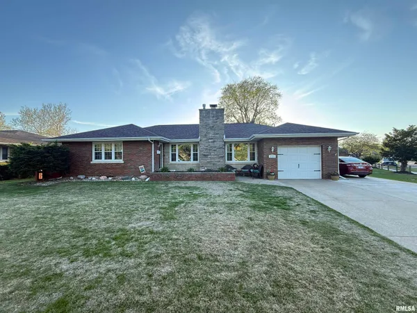 $175,000 | 1711 Short Drive, Pekin, IL 61554