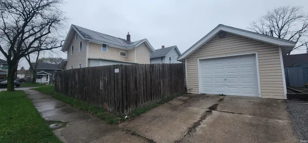 $79,900 | 4025 South Calhoun Street, Fort Wayne, IN 46806