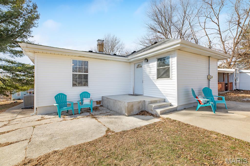 820 Highland Street Edwardsville, IL 62025 - Photo 9 of 34