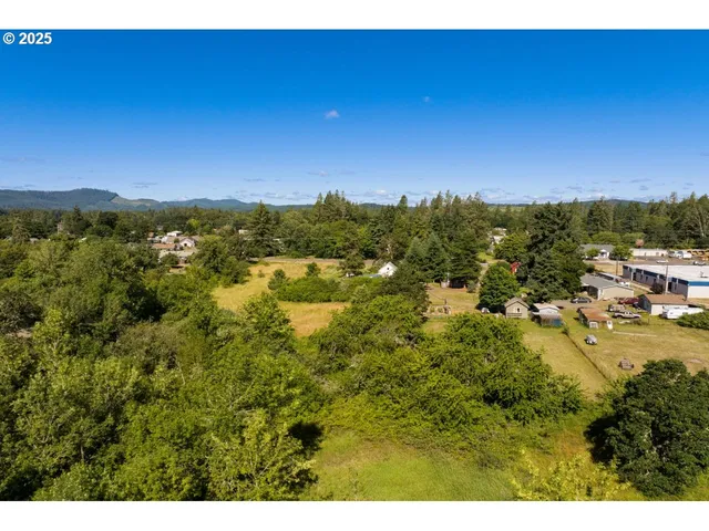 $220,000 | Territorial Highway, Elmira, OR 97437