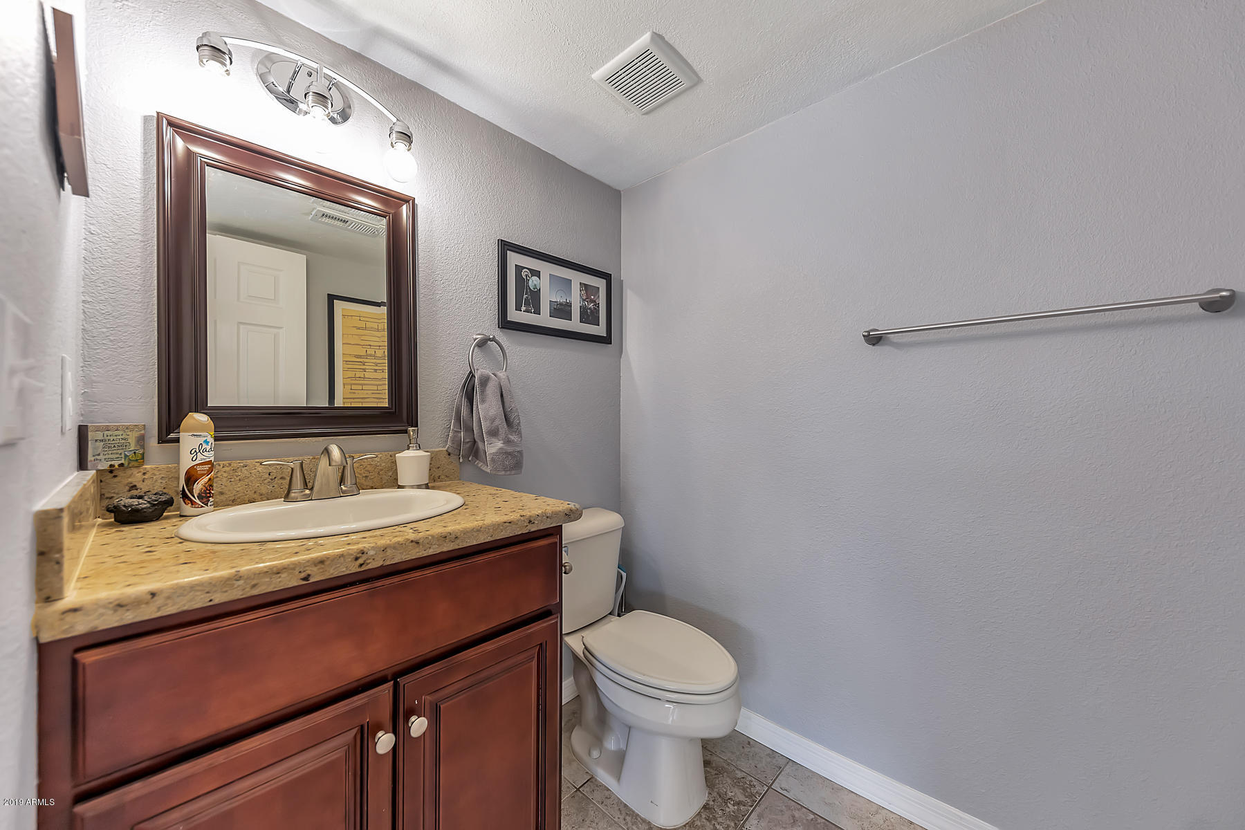 4213 North Miller Road Scottsdale, AZ 85251 - Photo 6 of 33 Downstairs Powder Room
