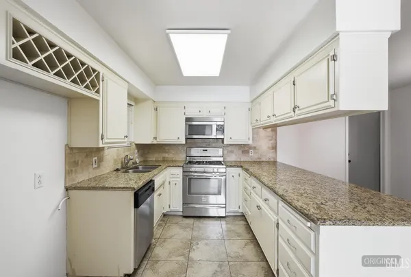 $364,900 | Undisclosed Address, Bakersfield, CA 93312