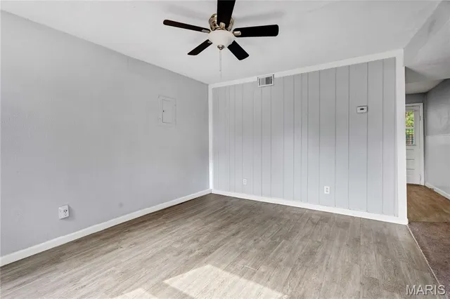 $1,300 | 9507 Marlowe Avenue, St. Louis, MO 63114
