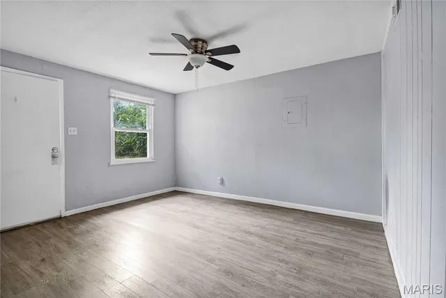 $1,300 | 9507 Marlowe Avenue, St. Louis, MO 63114