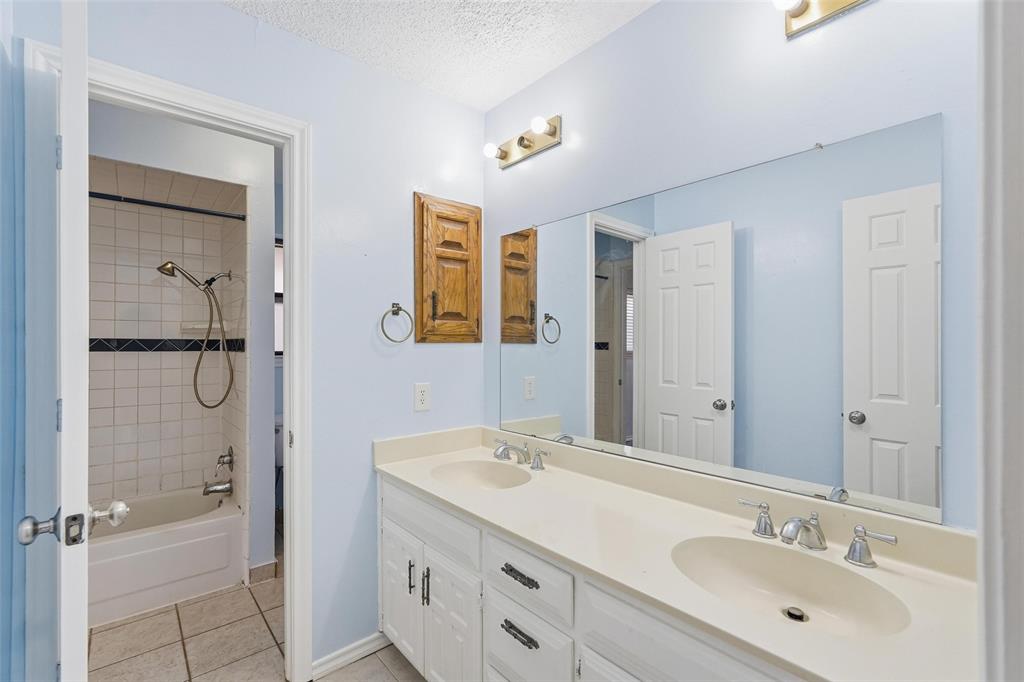 1117 East Spring Valley Road Richardson, TX 75081 - Photo 9 of 29