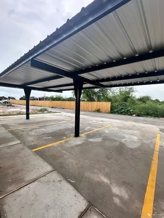 a view of a parking area