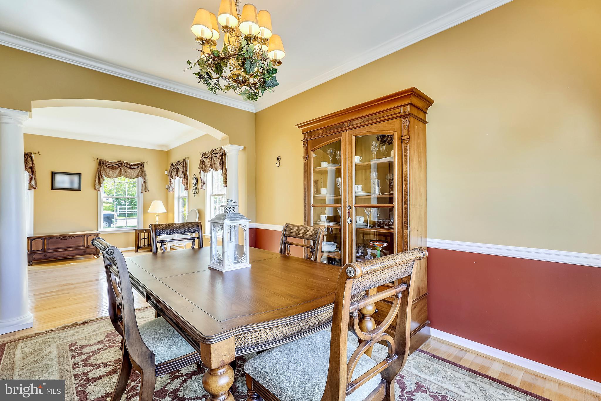 4800 White Marsh Road Baltimore, MD 21237 - Photo 12 of 39 Crown and Chair rail moldings-Hardwoods