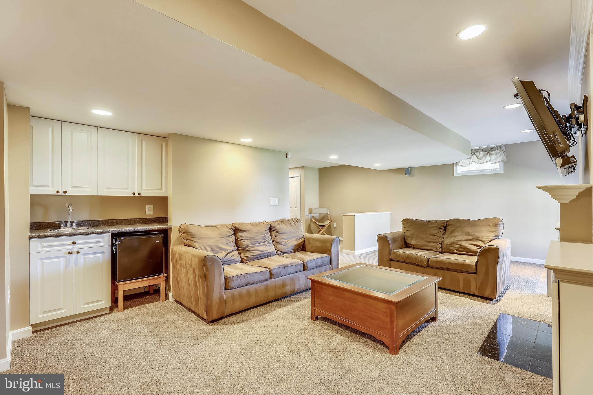 4800 White Marsh Road Baltimore, MD 21237 - Photo 29 of 39 Mini Bar area- Plenty of recessed lighting