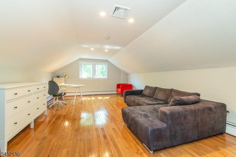 77 Hanover Road Mountain Lakes, NJ 07046 - Photo 25 of 36