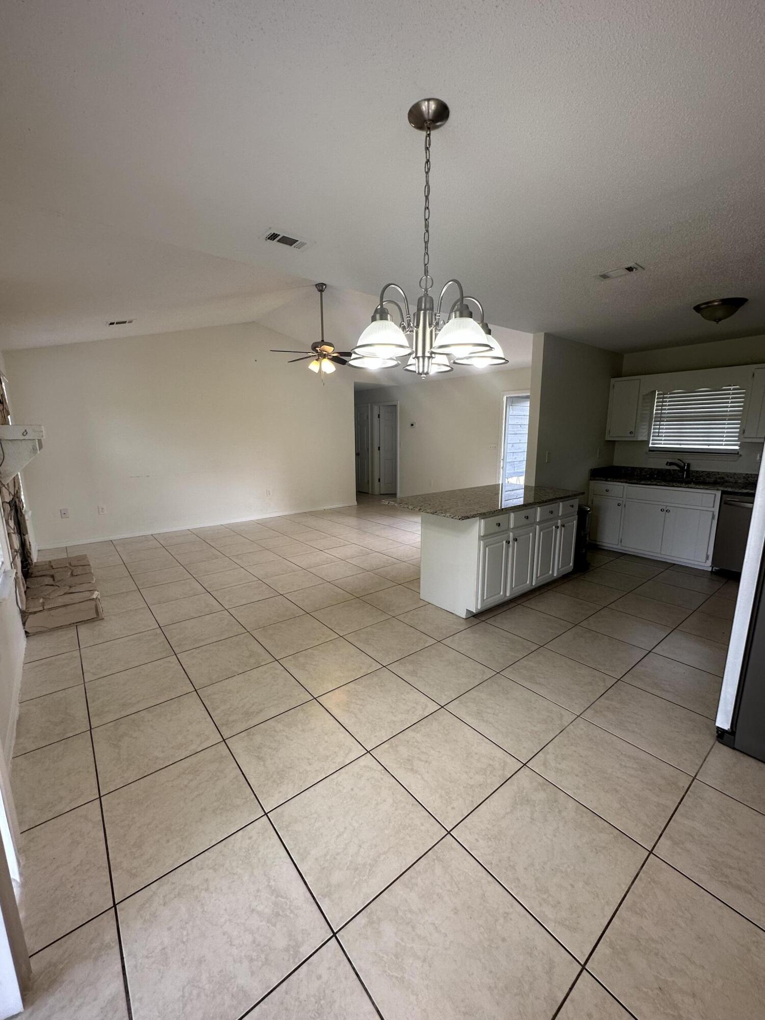 1070 Caswell Road DeFuniak Springs, FL 32433 - Photo 5 of 10 IMG_1996