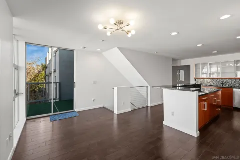 a view of livingroom with furniture