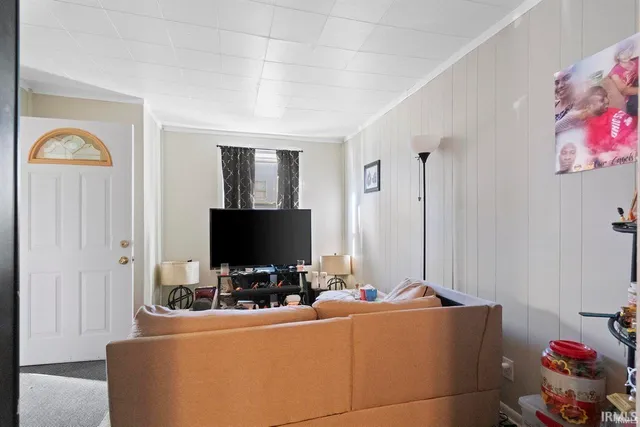 $255,000 | 1426 High Street, Fort Wayne, IN 46808