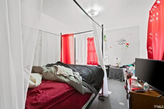 $255,000 | 1426 High Street, Fort Wayne, IN 46808