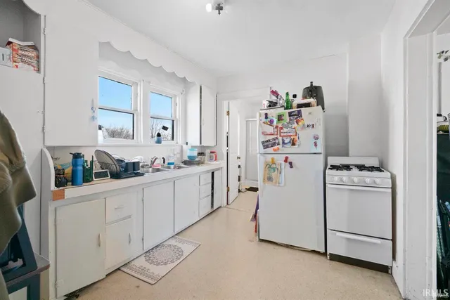 $255,000 | 1426 High Street, Fort Wayne, IN 46808