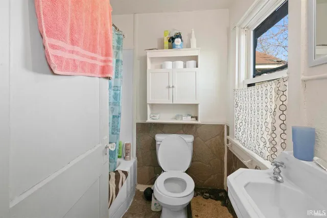 $255,000 | 1426 High Street, Fort Wayne, IN 46808