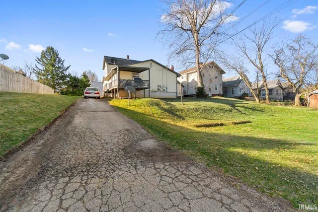 $255,000 | 1426 High Street, Fort Wayne, IN 46808