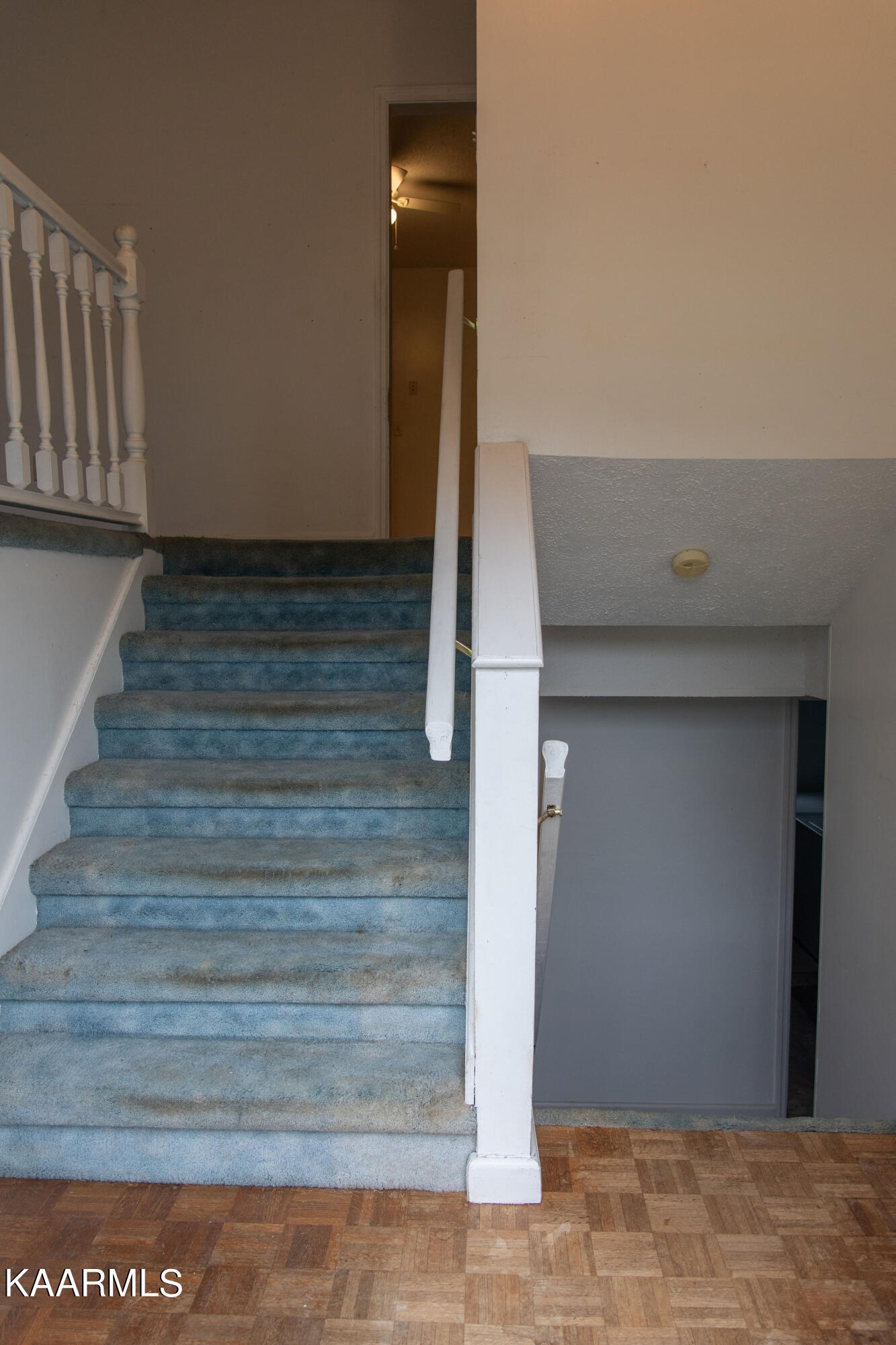 314 South Apache Road Clinton, TN 37716 - Photo 7 of 41 ENTRY
