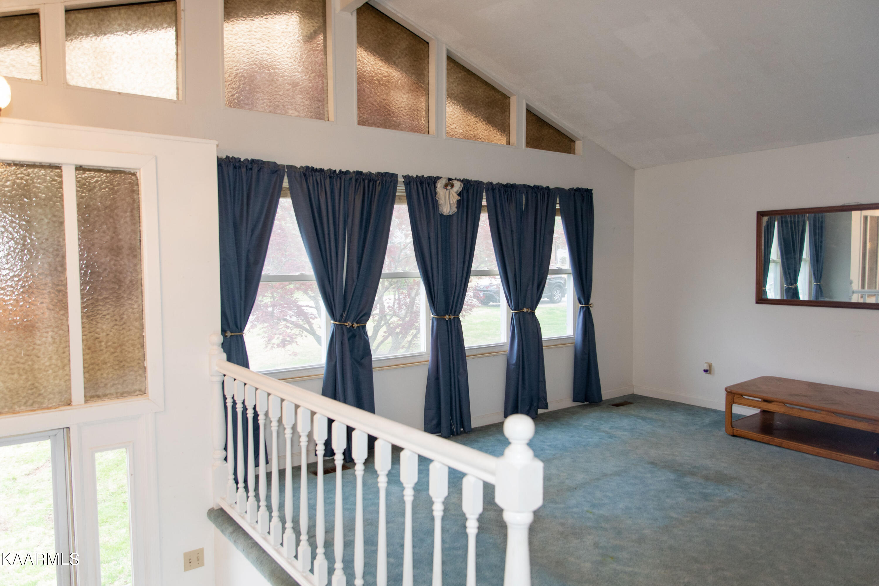314 South Apache Road Clinton, TN 37716 - Photo 10 of 41 LR 3