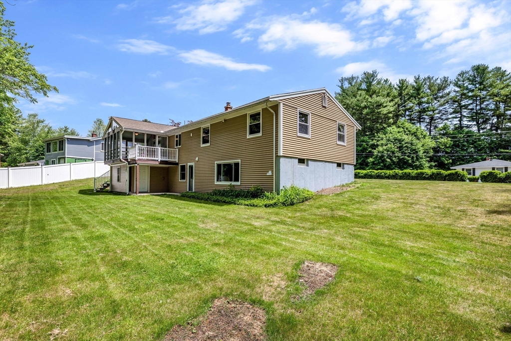 14 Raymond Road Chelmsford, MA 01824 - Photo 32 of 35