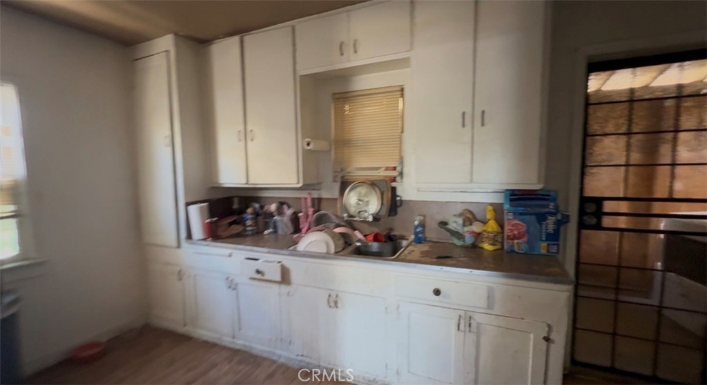 453 East F Street Colton, CA 92324 - Photo 5 of 6