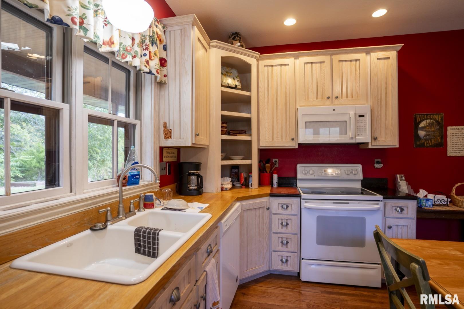 2145 Wildcat Hollow Road Nebo, IL 62355 - Photo 16 of 89