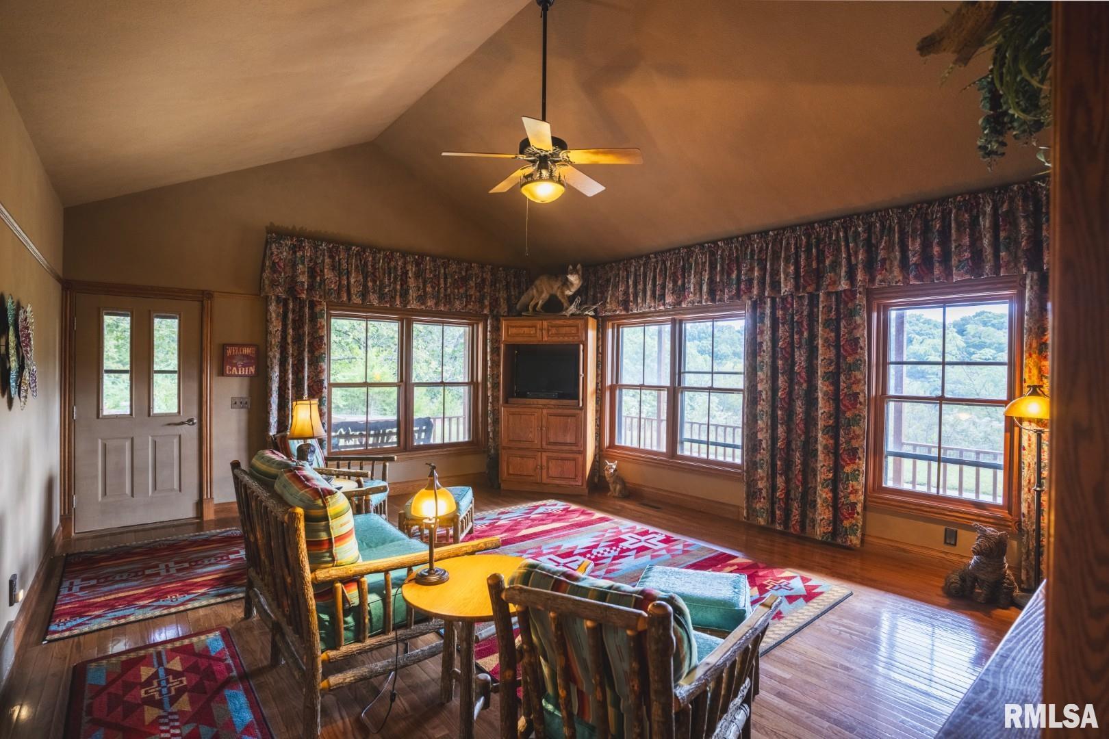 2145 Wildcat Hollow Road Nebo, IL 62355 - Photo 21 of 89