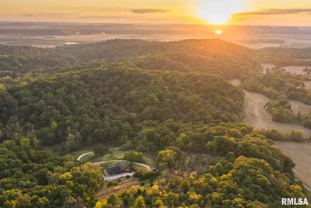 $759,000 | 2145 Wildcat Hollow Road, Nebo, IL 62355