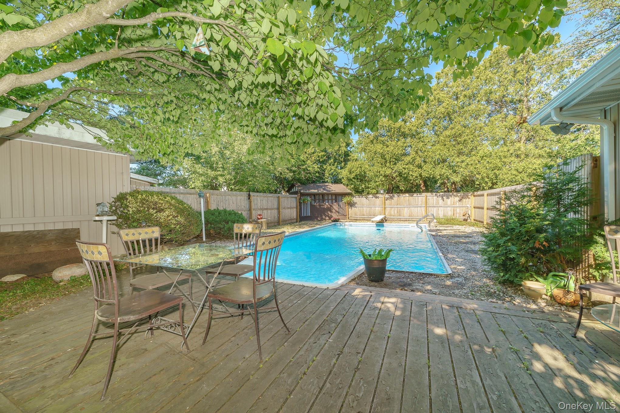10 Rye Place Commack, NY 11725 - Photo 23 of 25