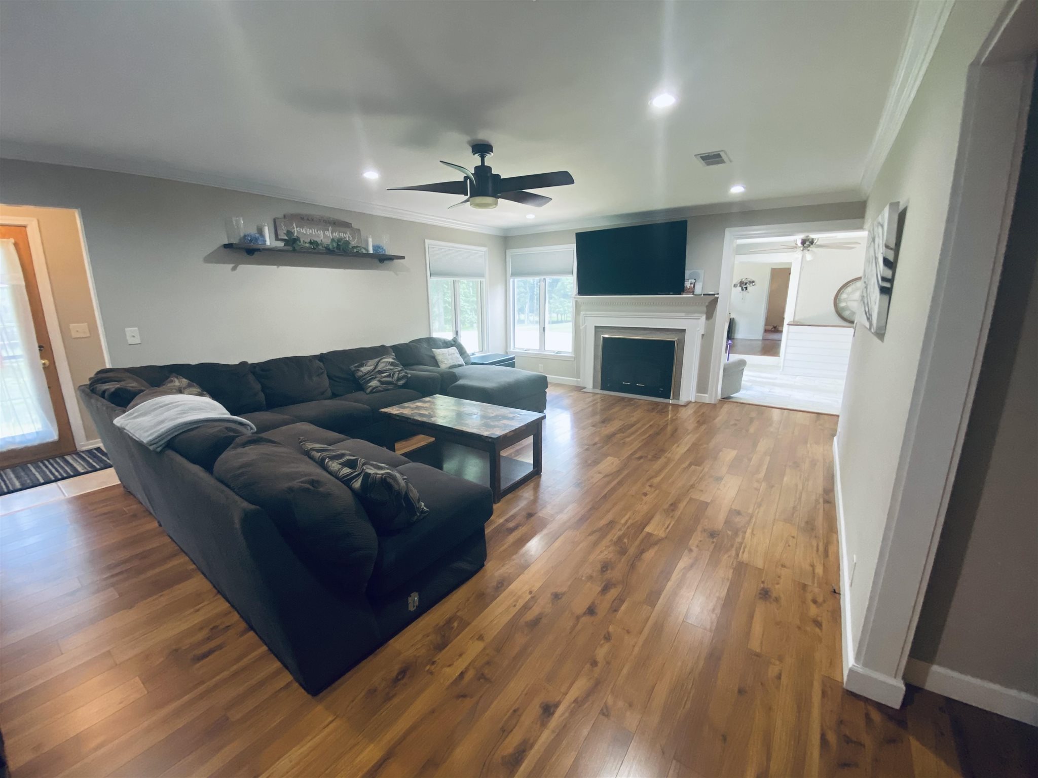 2115 North River Road Marion, IN 46952 - Photo 5 of 21 Gallery Image 5