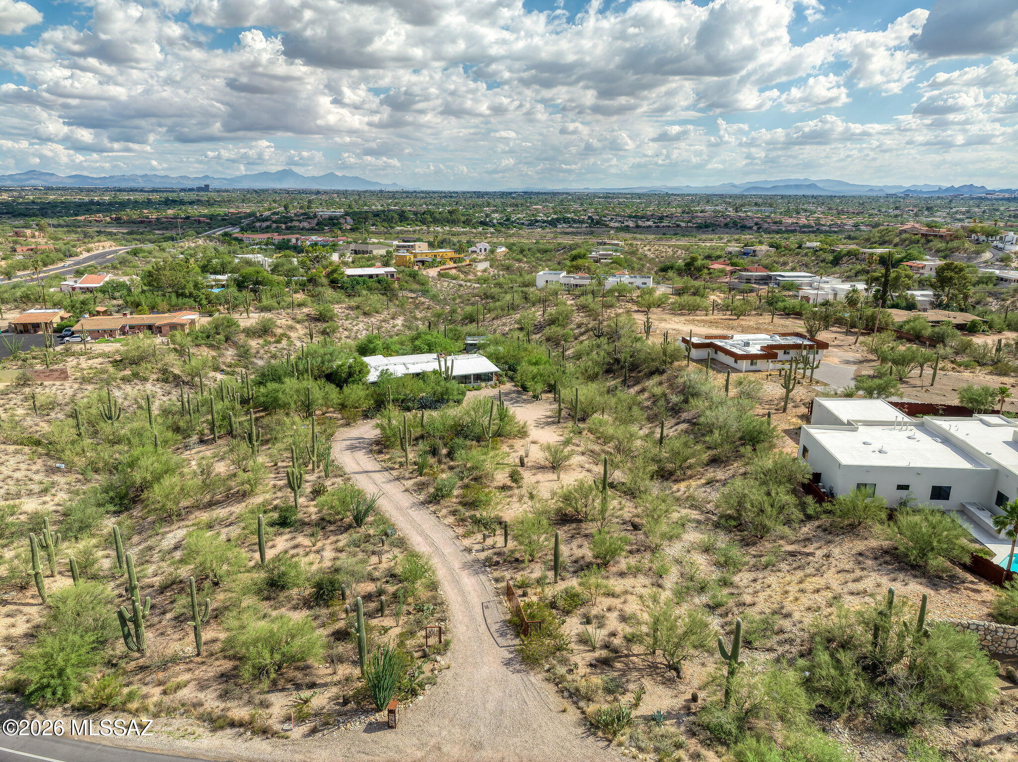 4560 East River Road Tucson, AZ 85718 - Photo 45 of 51 Long private drive illustrates privacy