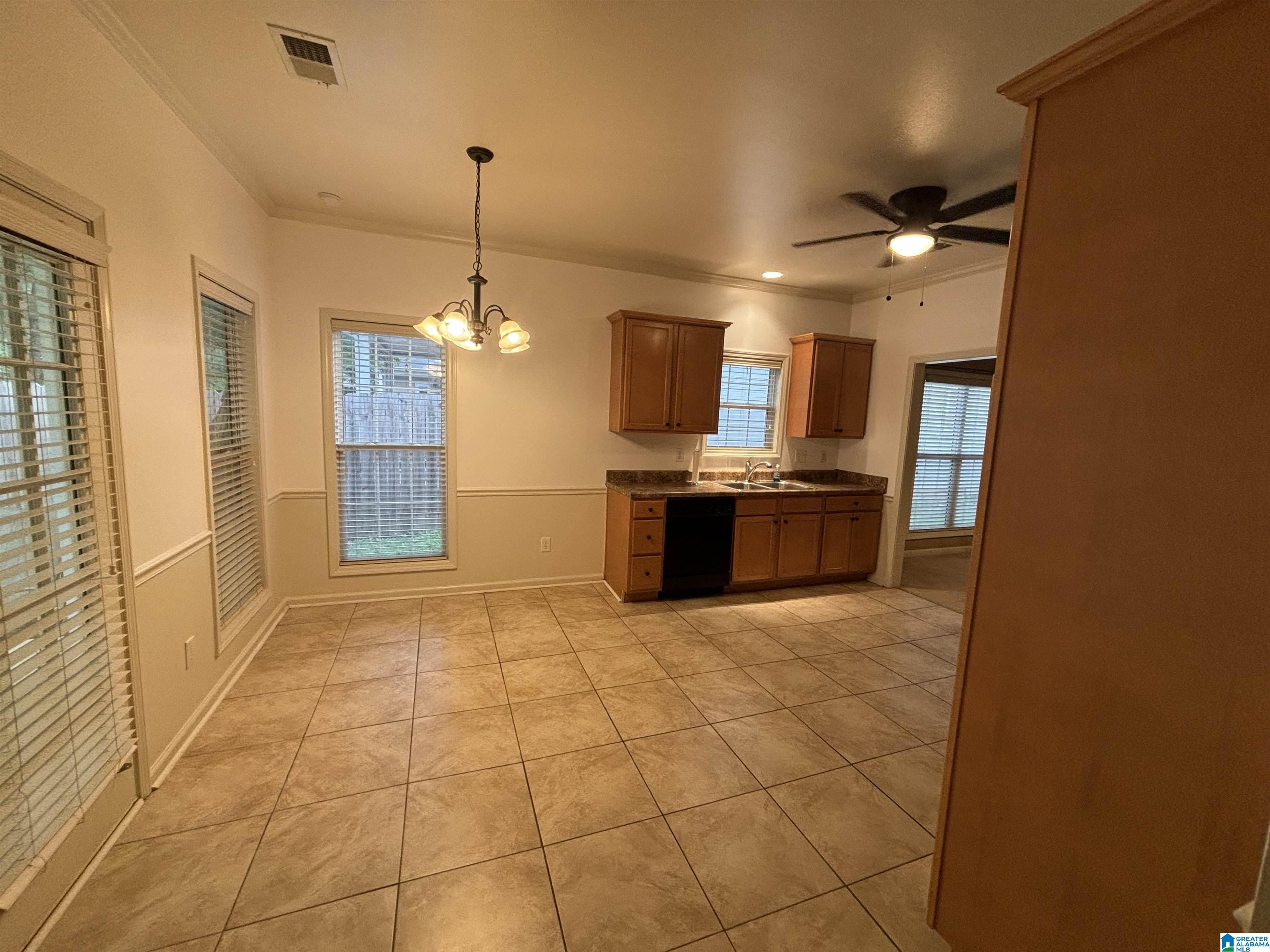183 Cove Lane Pelham, AL 35124 - Photo 5 of 22