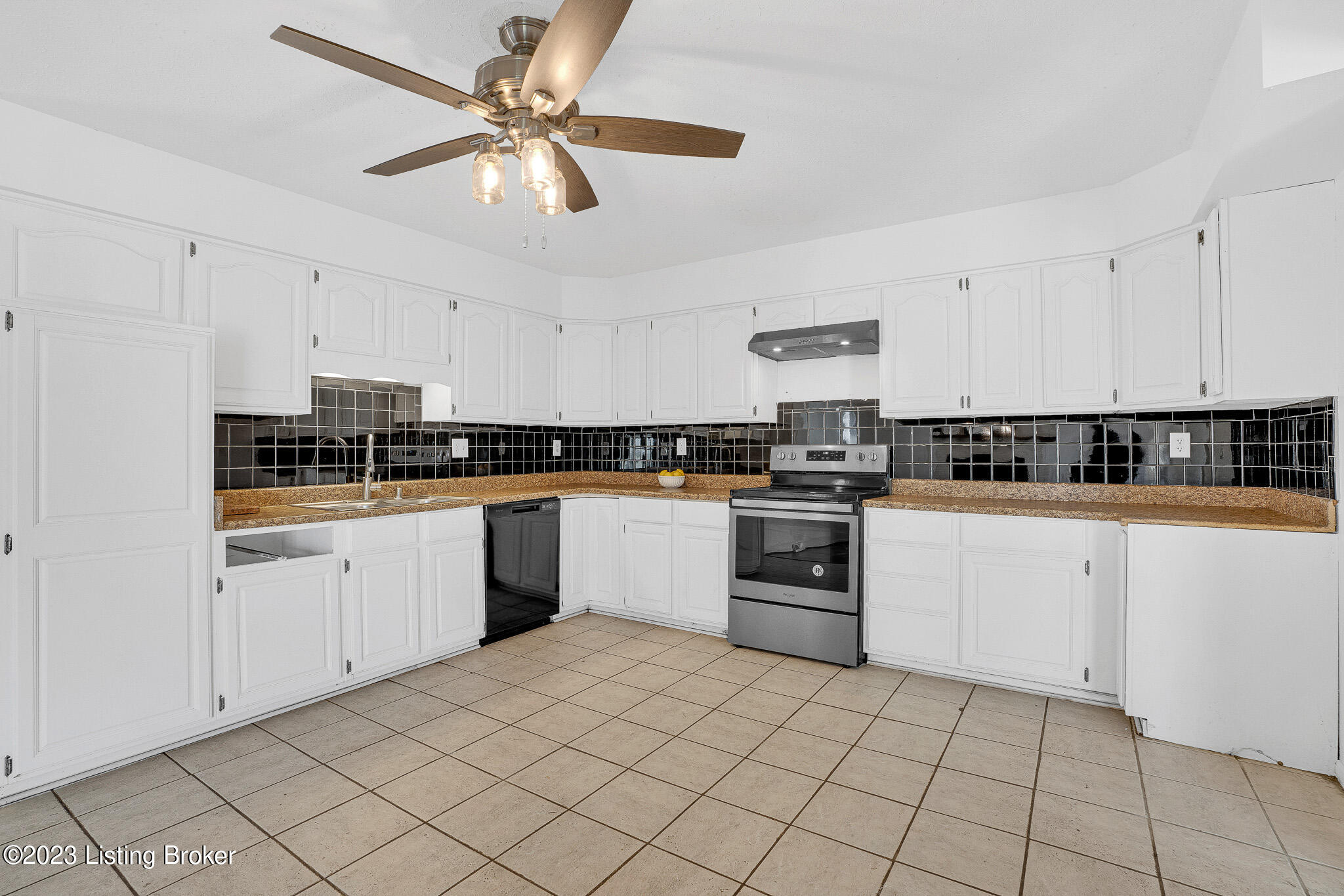 1085 Stapleton Road Shelbyville, KY 40065 - Photo 34 of 48 DSC08997