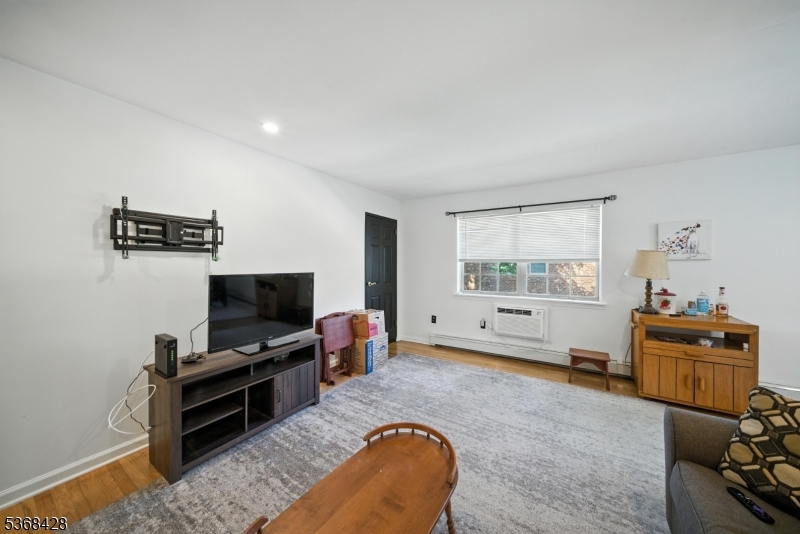 19 Savage Road, Unit 8 Denville, NJ 07834 - Photo 4 of 25