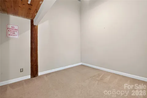$185,000 | 201 South Hoskins Road, Unit 121, Charlotte, NC 28208