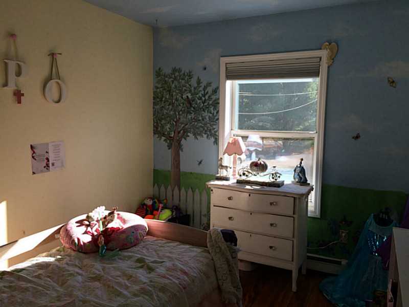 35 Old Hopkinton Road Westerly, RI 02891 - Photo 13 of 19 Bedroom.