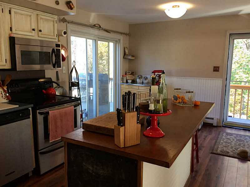 35 Old Hopkinton Road Westerly, RI 02891 - Photo 9 of 19 Kitchen.