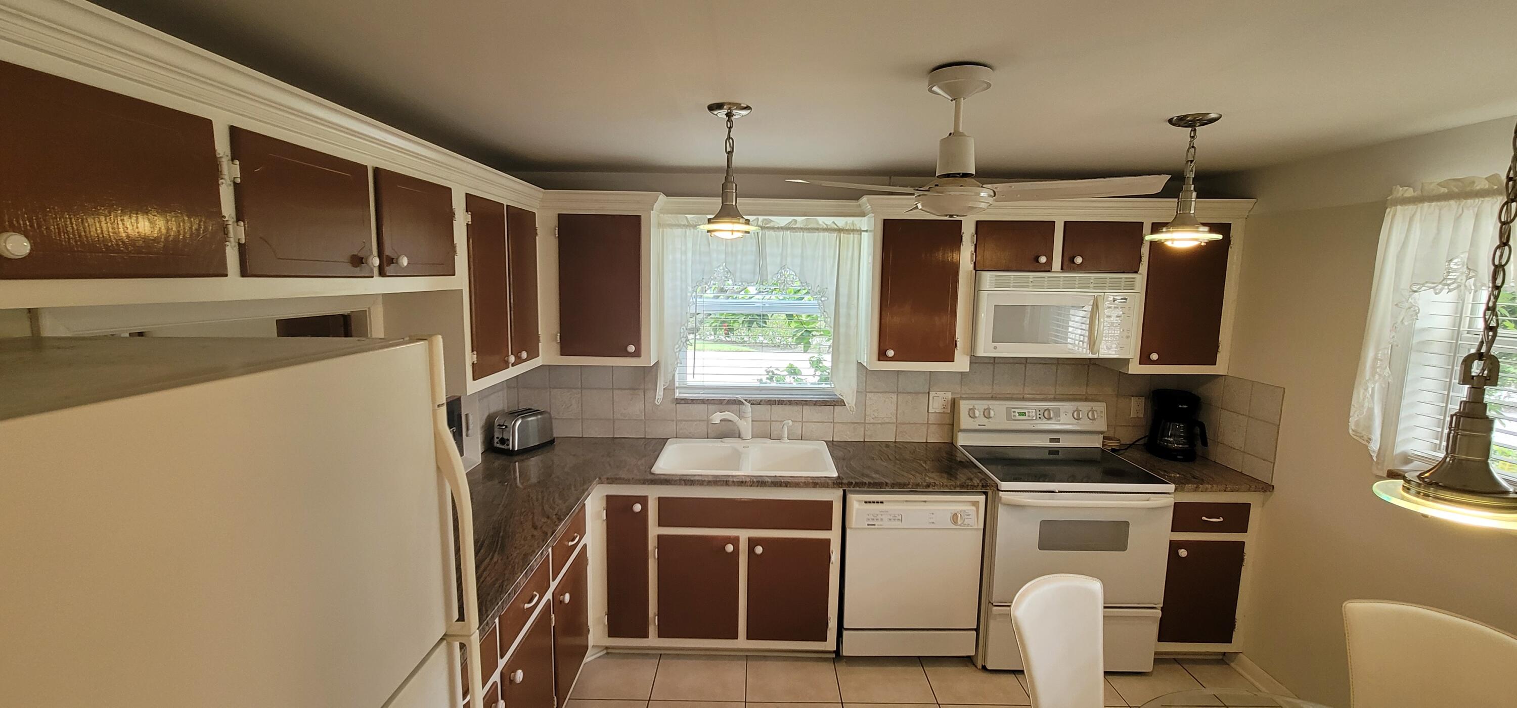 80 Celestial Way, Unit 113 Juno Beach, FL 33408 - Photo 9 of 23 Kitchen