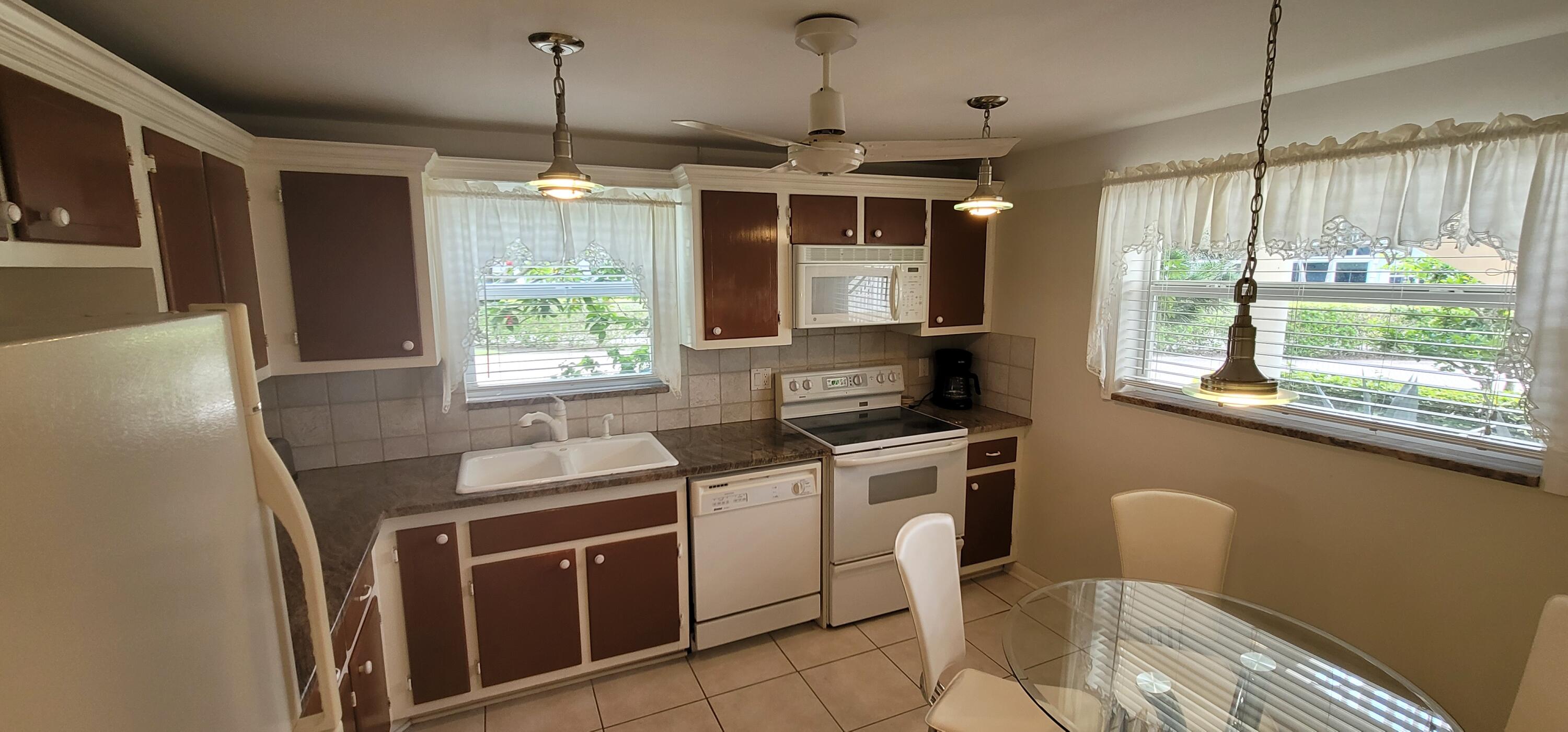 80 Celestial Way, Unit 113 Juno Beach, FL 33408 - Photo 10 of 23 Kitchen