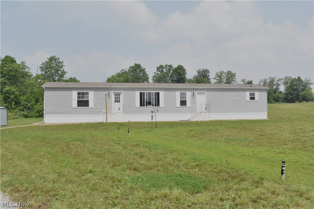 2780 Columbiana Road New Springfield, OH 44443 - Photo 2 of 23