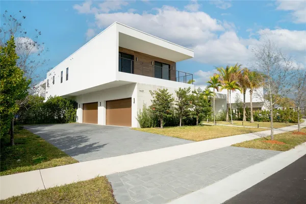 $3,890,000 | 16629 Botaniko Drive North, Fort Lauderdale, FL 33326