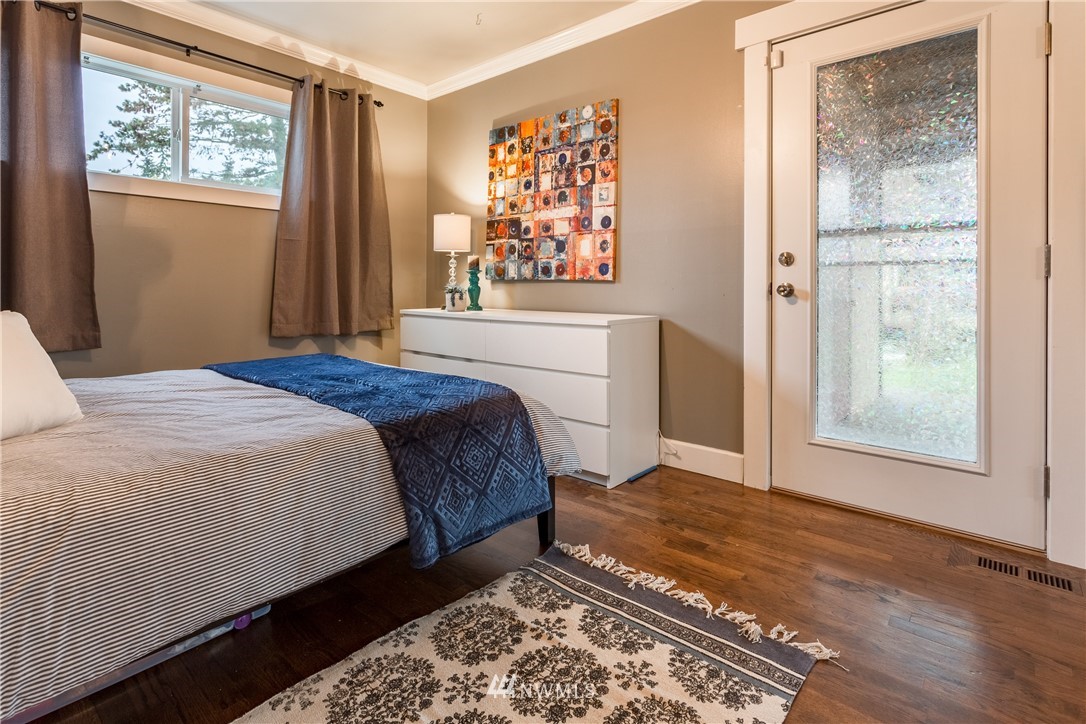 7726 224th Street Southwest Edmonds, WA 98026 - Photo 12 of 20 Gallery Image 12