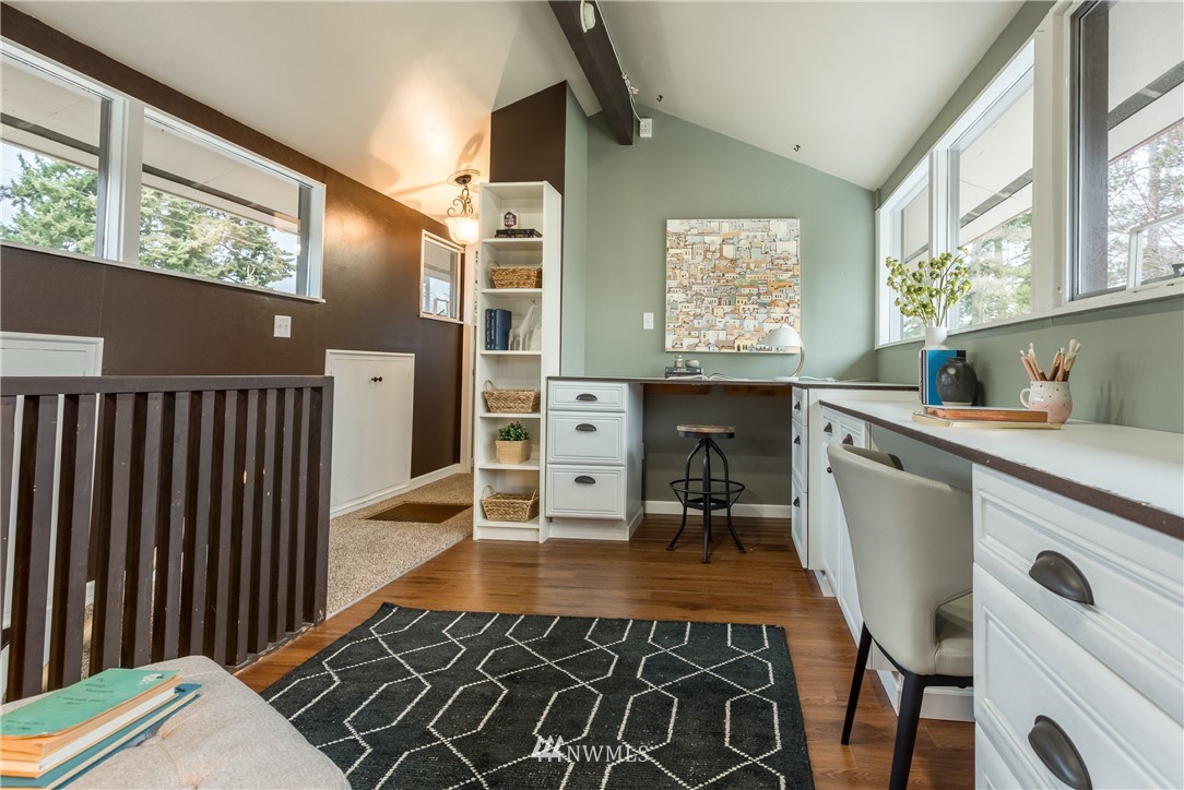 7726 224th Street Southwest Edmonds, WA 98026 - Photo 13 of 20 Gallery Image 13