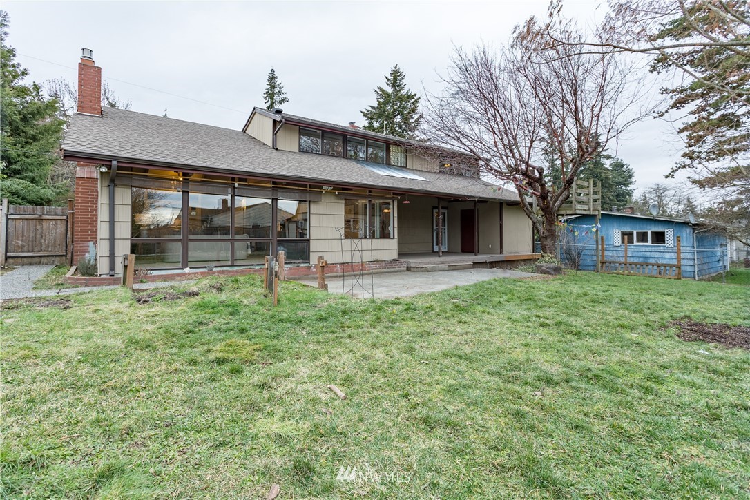 7726 224th Street Southwest Edmonds, WA 98026 - Photo 18 of 20 Gallery Image 18