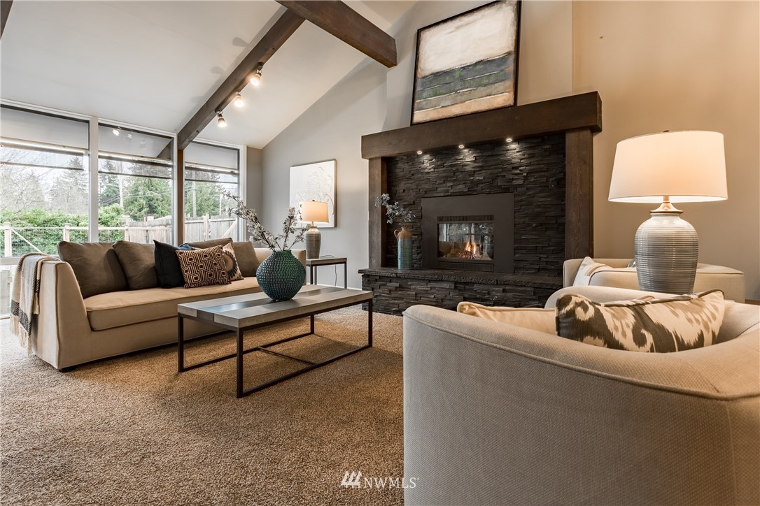 7726 224th Street Southwest Edmonds, WA 98026 - Photo 4 of 20 Gallery Image 4