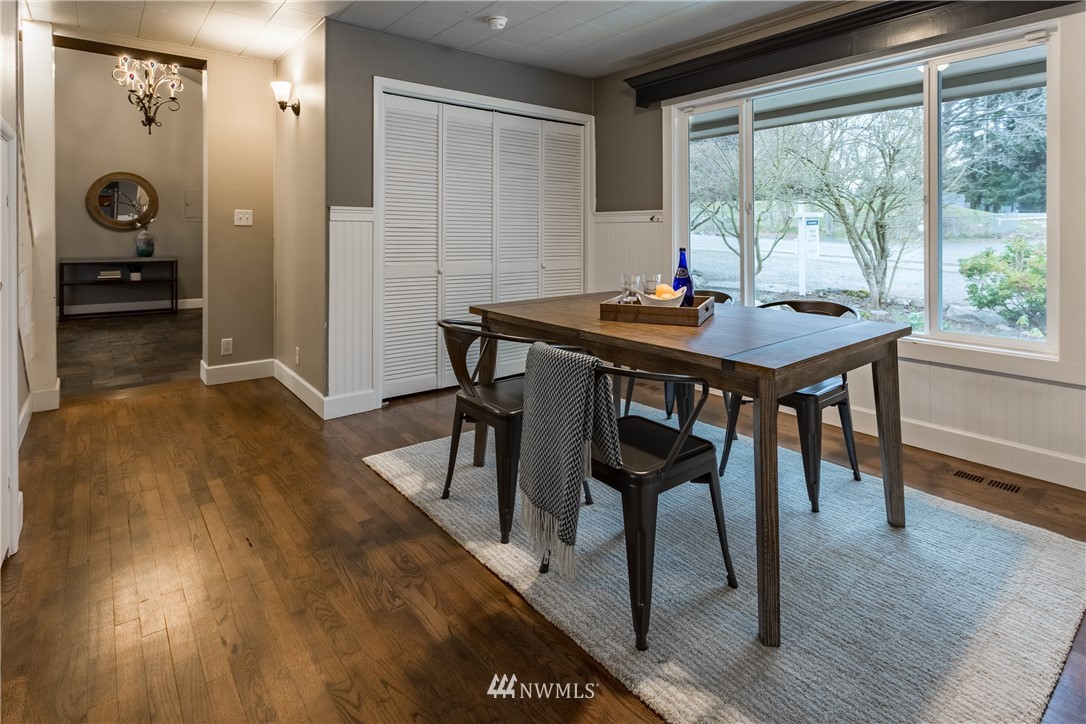 7726 224th Street Southwest Edmonds, WA 98026 - Photo 8 of 20 Gallery Image 8
