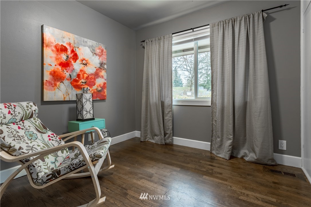 7726 224th Street Southwest Edmonds, WA 98026 - Photo 10 of 20 Gallery Image 10