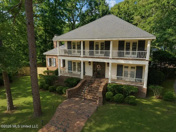 $585,000 | 16 Dunleith Court, Hattiesburg, MS 39402
