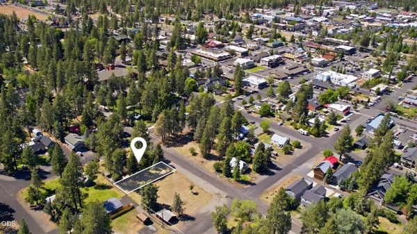 $240,000 | 243 East Jefferson Avenue, Sisters, OR 97759